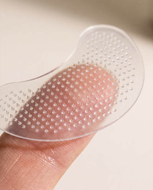 Macro view of the microdart array on the patch surface